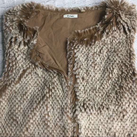 Dylan Faux Fur Vest size XS - Picture 2 of 12